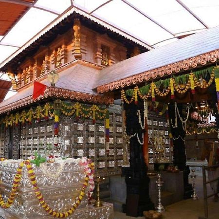Hotel Kateel International Karkal エクステリア 写真