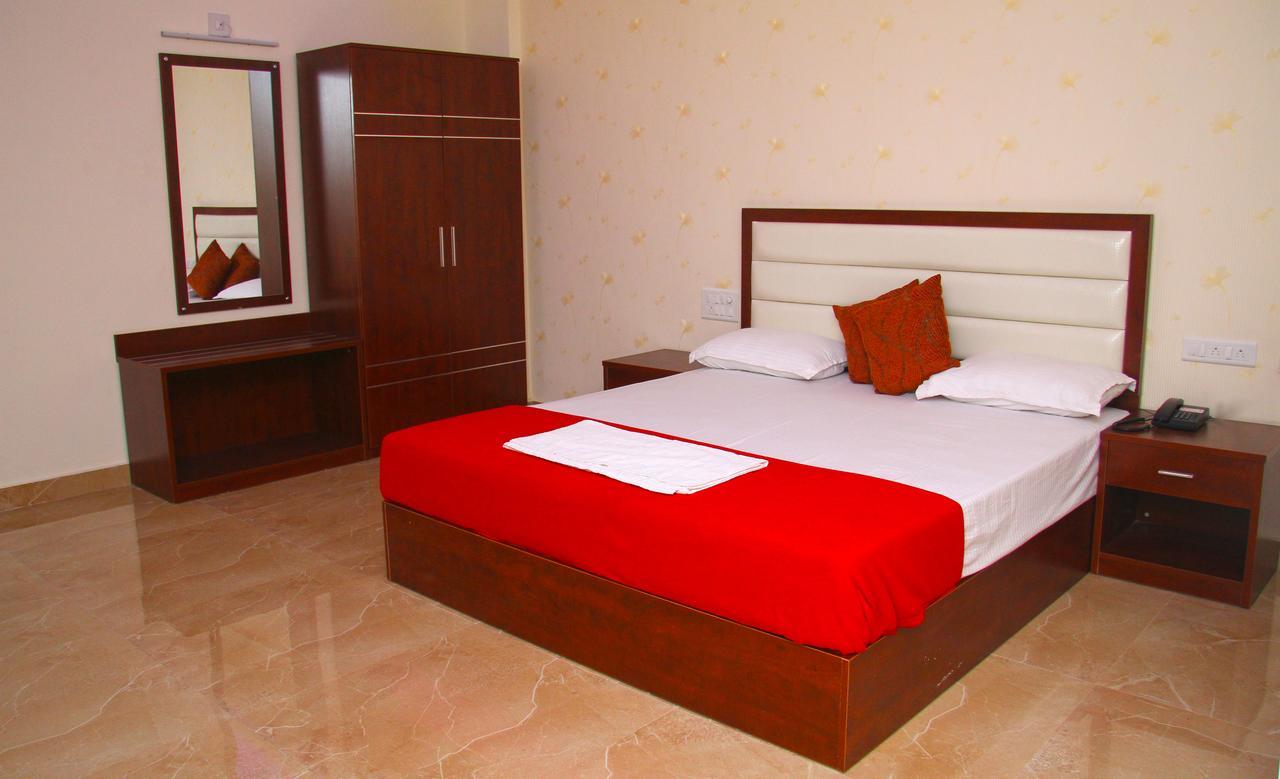 Hotel Kateel International Karkal エクステリア 写真