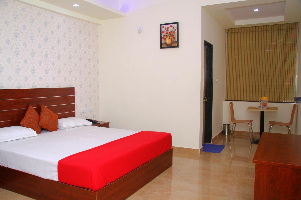 Hotel Kateel International Karkal エクステリア 写真